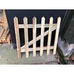 Wide Pointed Picket Style Garden Gate 900mm Width